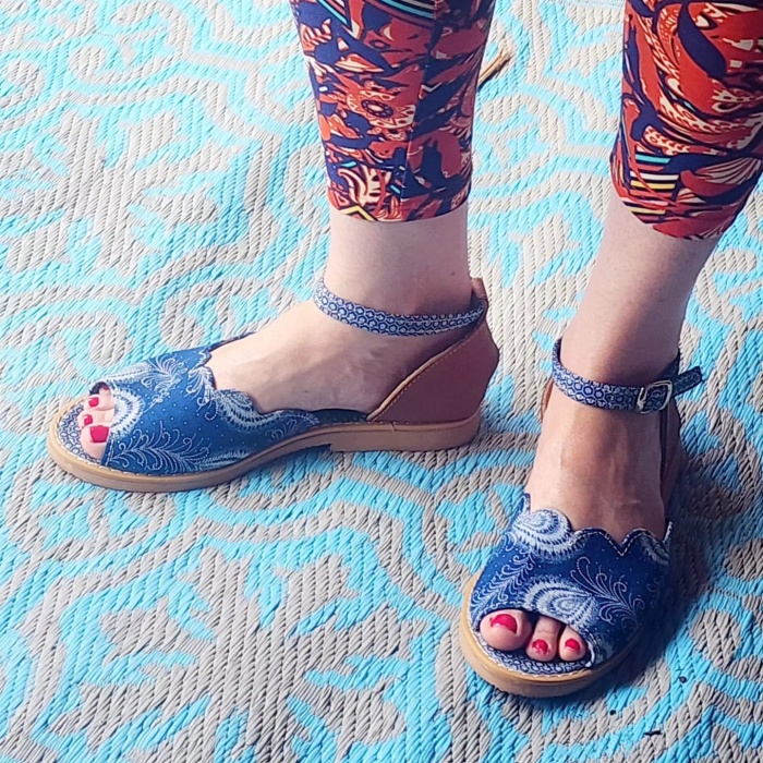 Denim Blue Scallop Shweshwe And Leather Sandals - Image 4