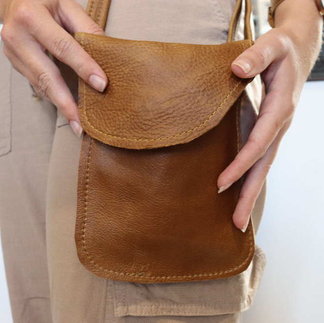 Leather Mobile Phone Pouch - Image 5