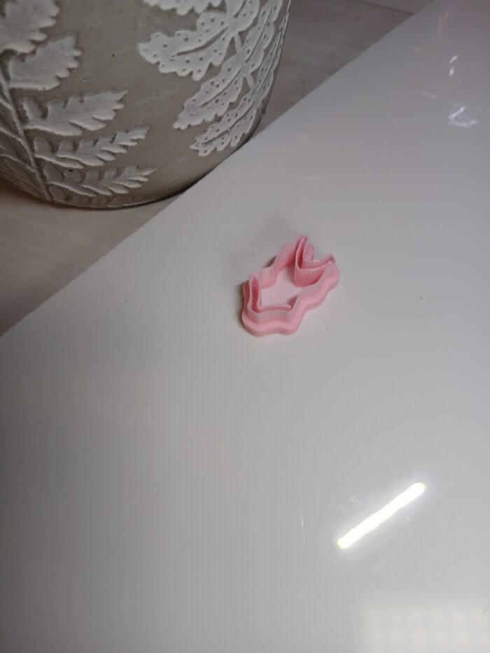 Swimsuit Earring Cutter 1