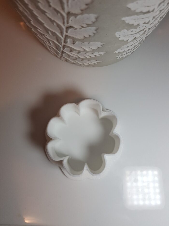 Flower Cookie Cutter 3 - Image 2