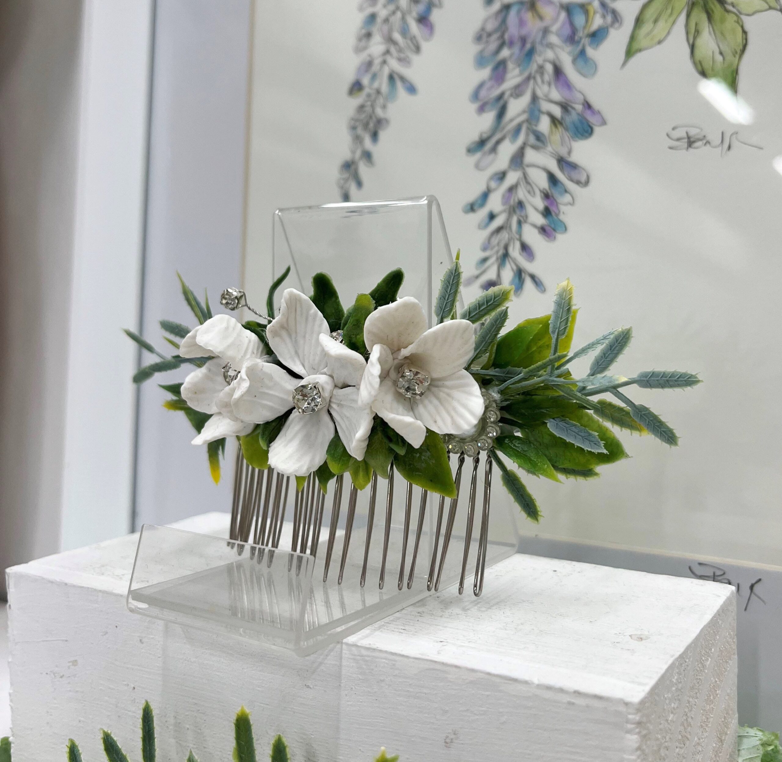 White Bloom Hair Comb - Image 3