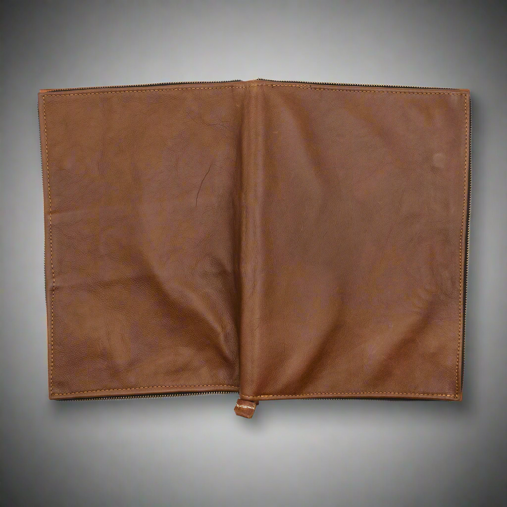 Leather Business Zip Folder - Image 4