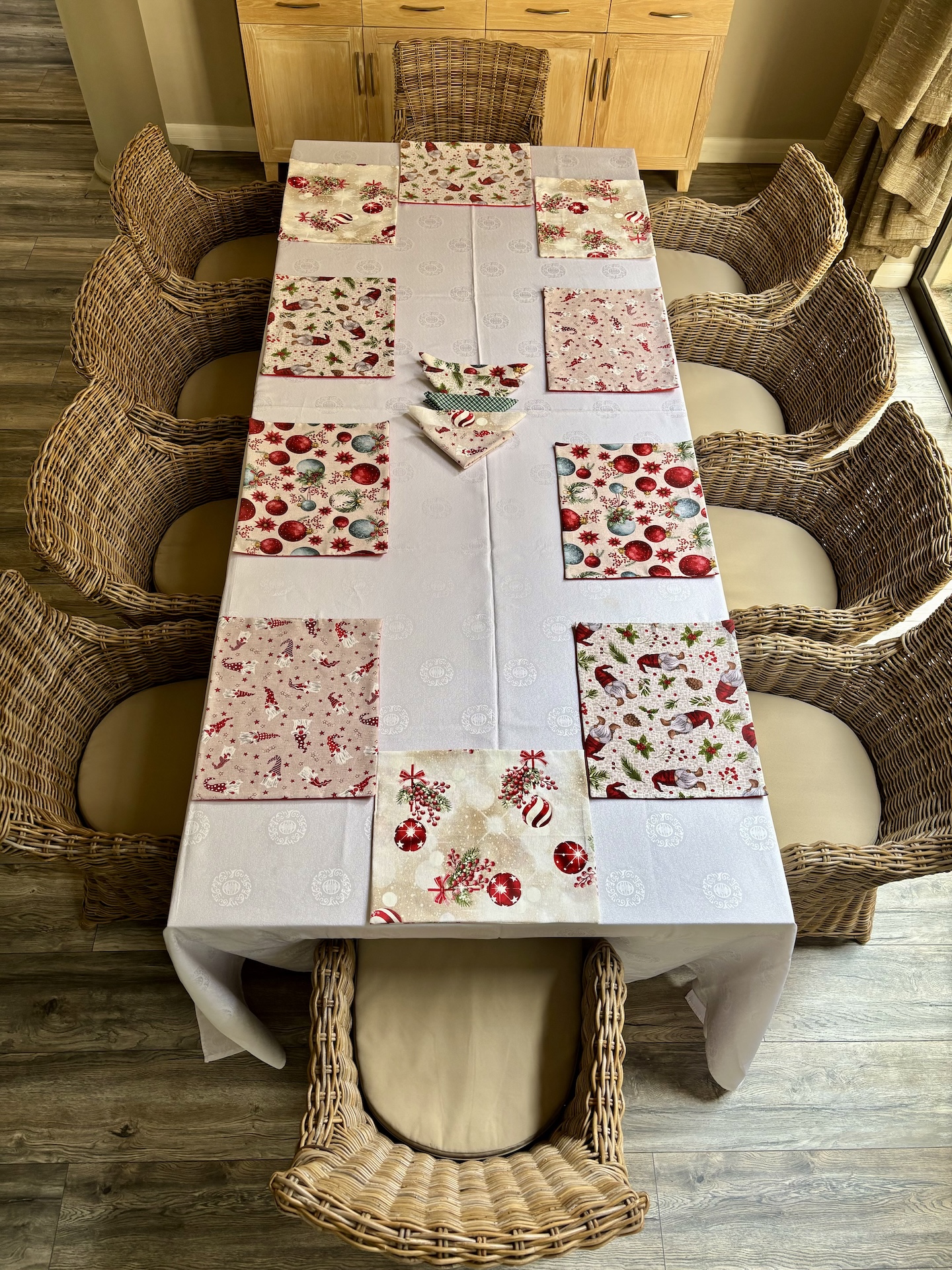 Table Runners Christmas Designs - Image 10