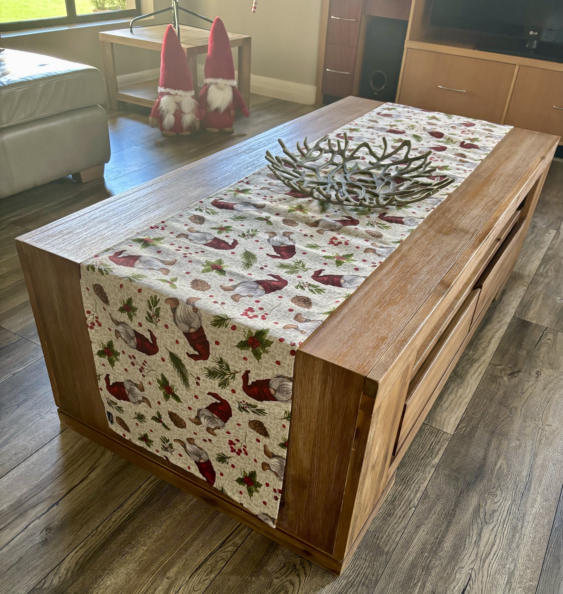 Table Runners Christmas Designs - Image 11
