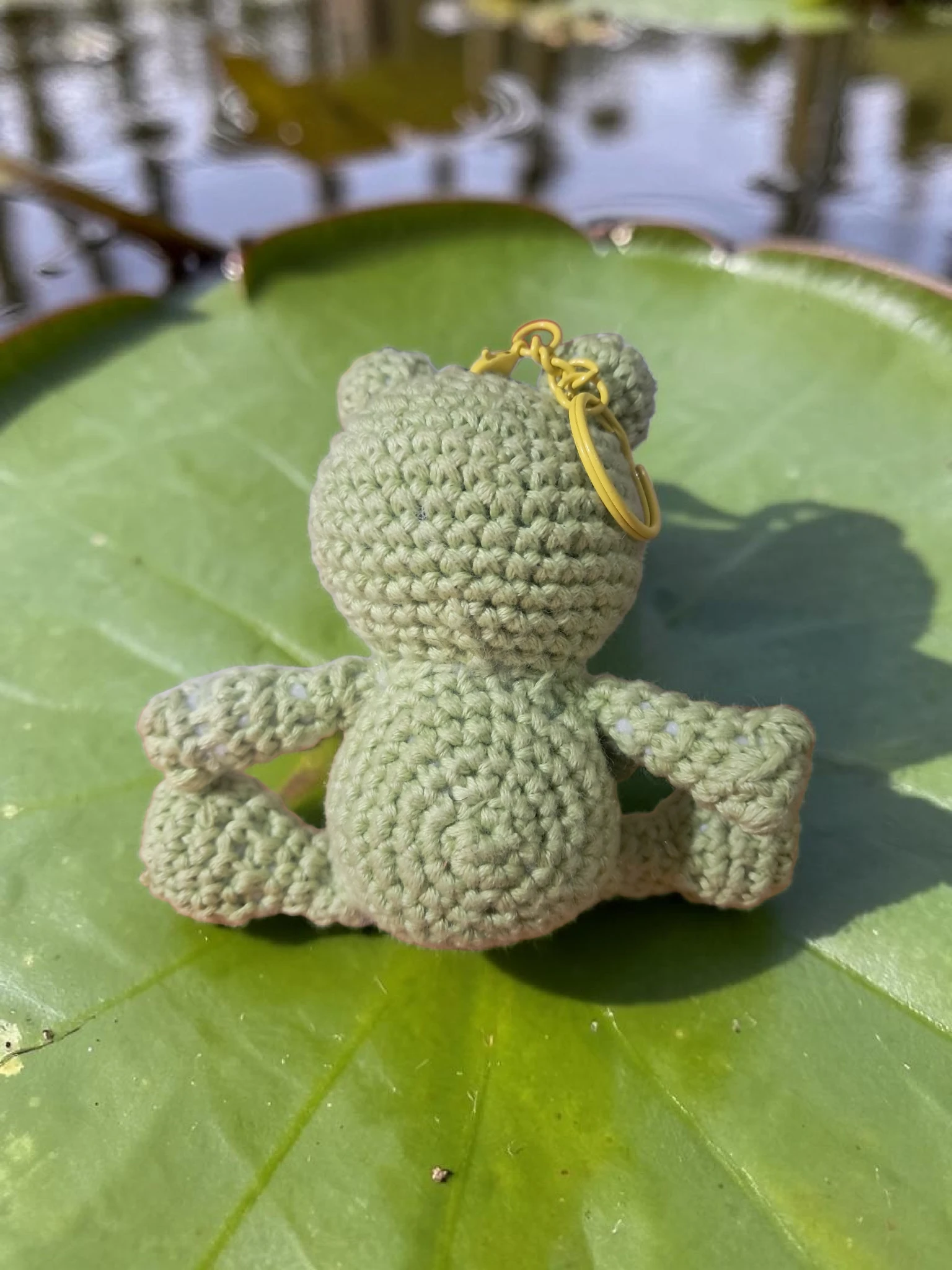 Crocheted Frog Keychain or Bag Charm with Daisy - Image 3