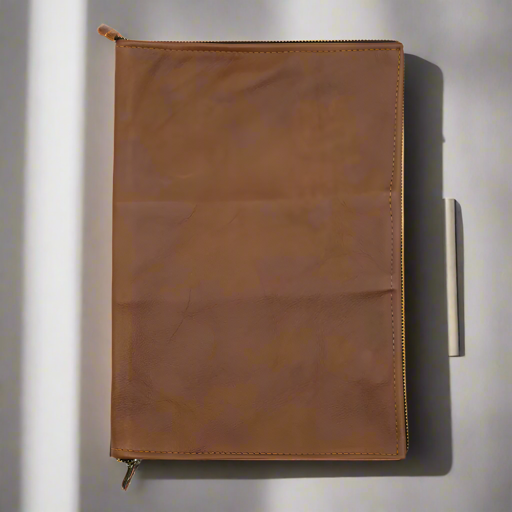 Leather Business Zip Folder - Image 10