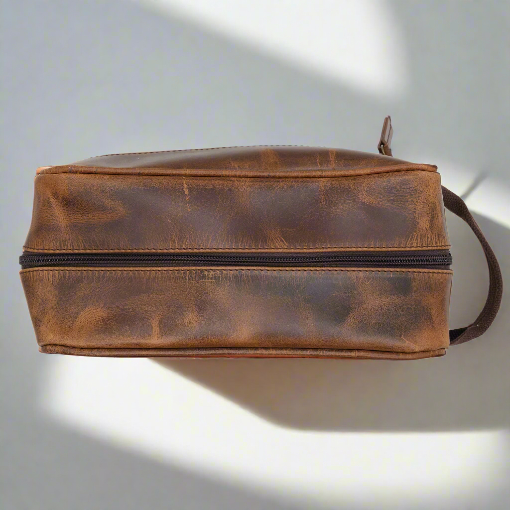 Legacy Leather Toiletry Kit - Image 6