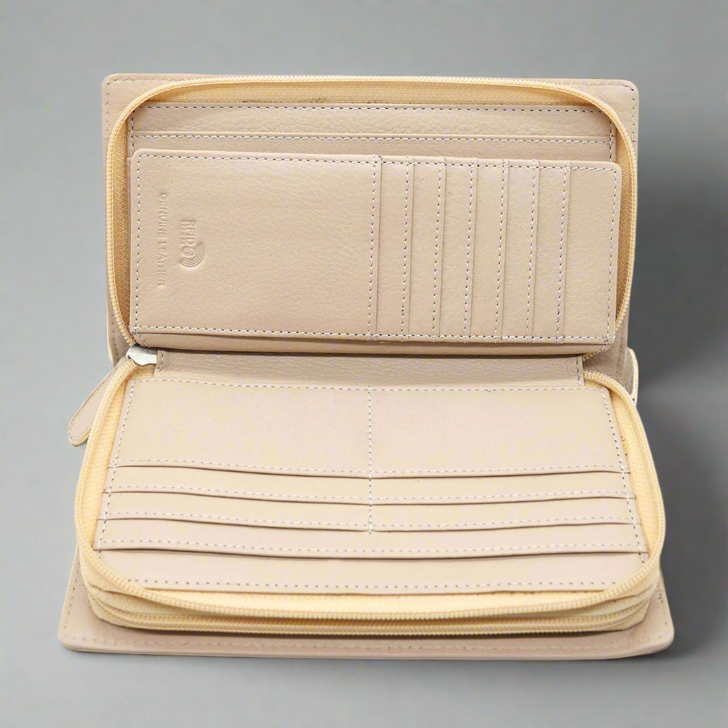 Gabriella Leather Ladies Wallet - Image 10