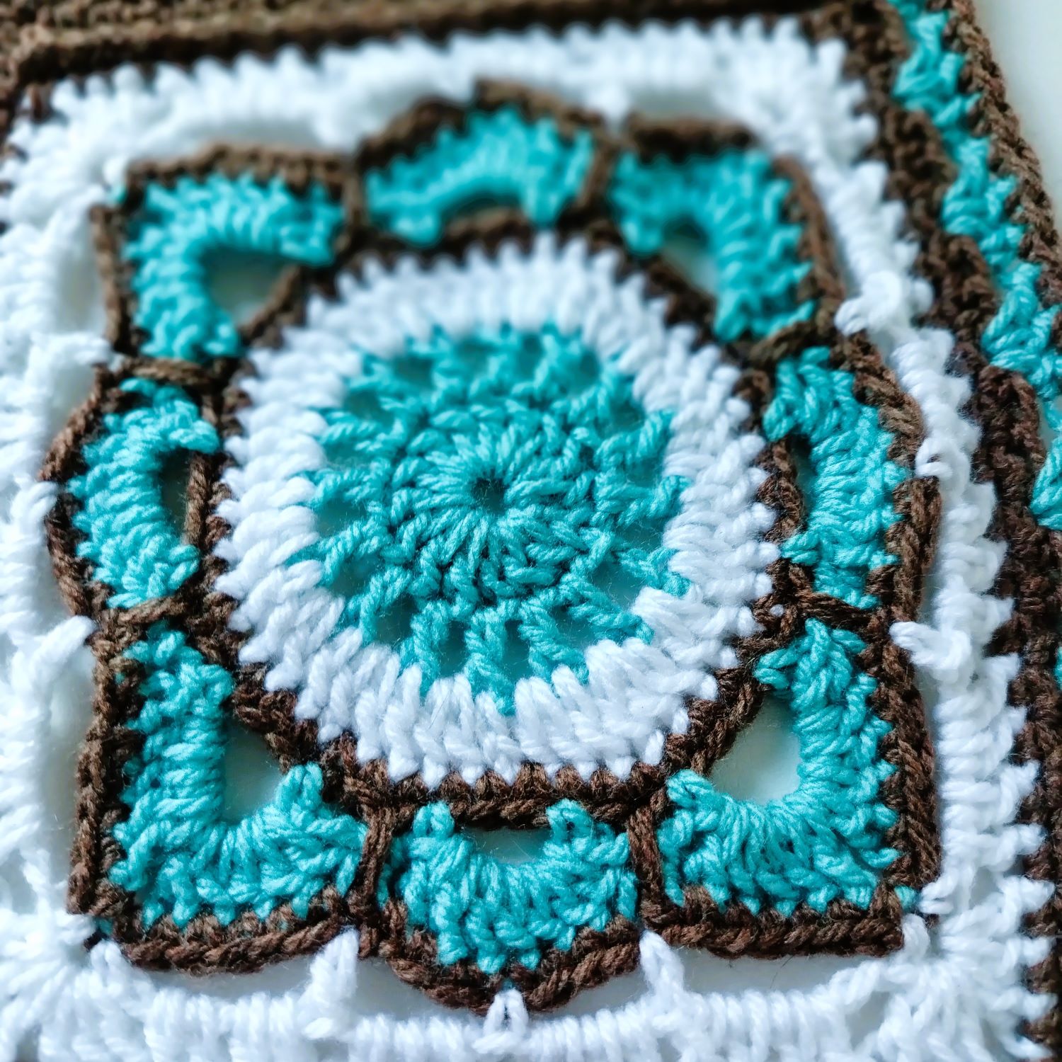 Crochet Multi-Colour Heirloom Throw - Image 3