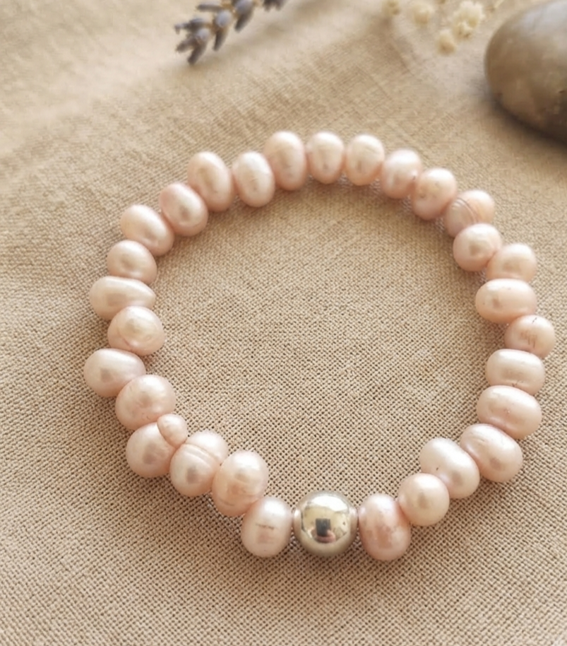 Freshwater Pearls and Sterling Silver Bracelet - Image 2