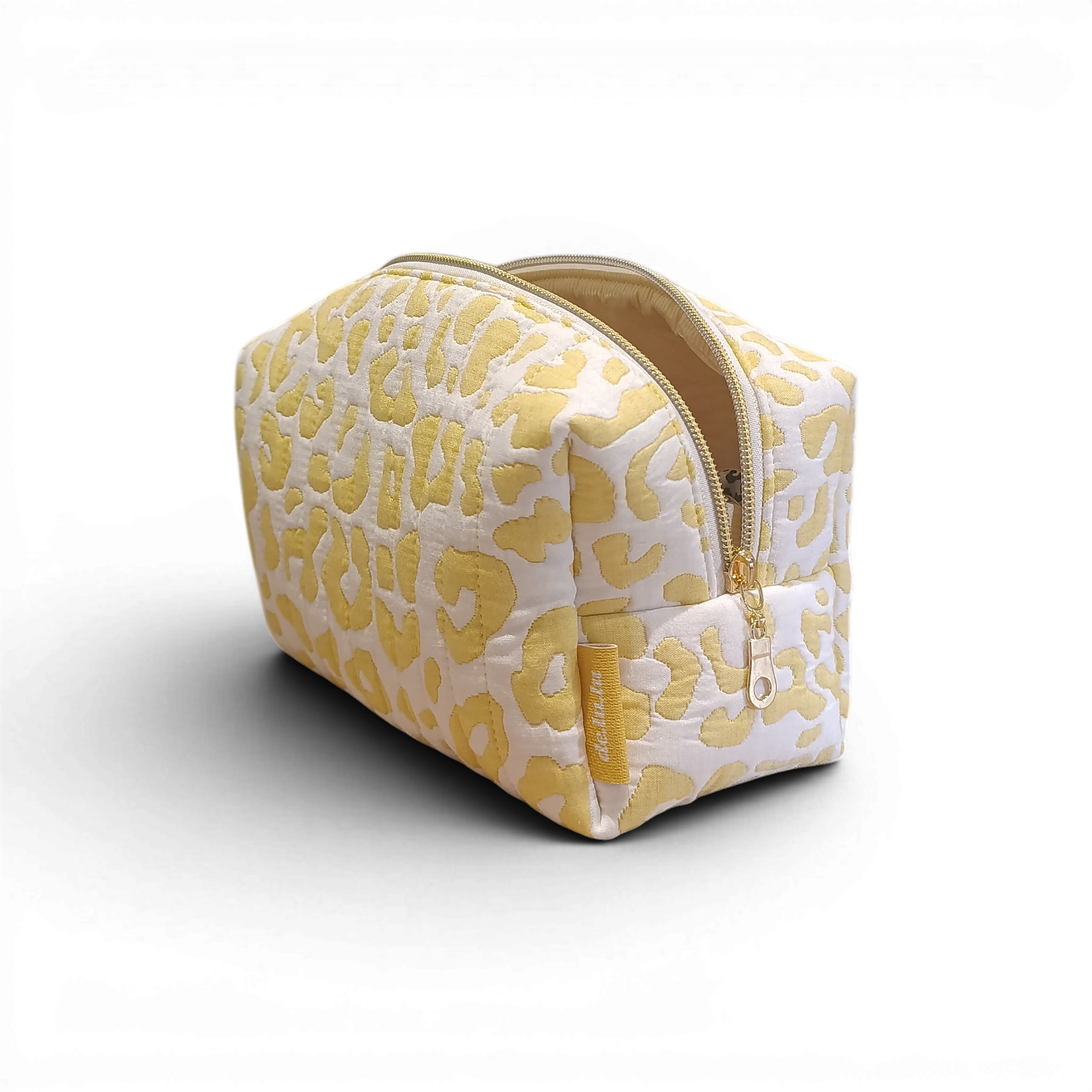 side_view_of_the_delulu_yellow_and_white_Leopard_quilted_boxy_bag